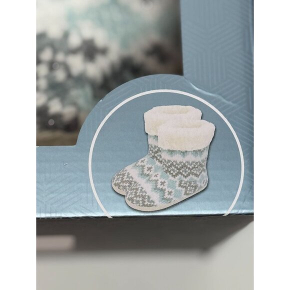 Wayland Square Slipper Boots Womens Size S 7 8 Slippers Blue Fair Isle Faux Fur - Picture 4 of 7